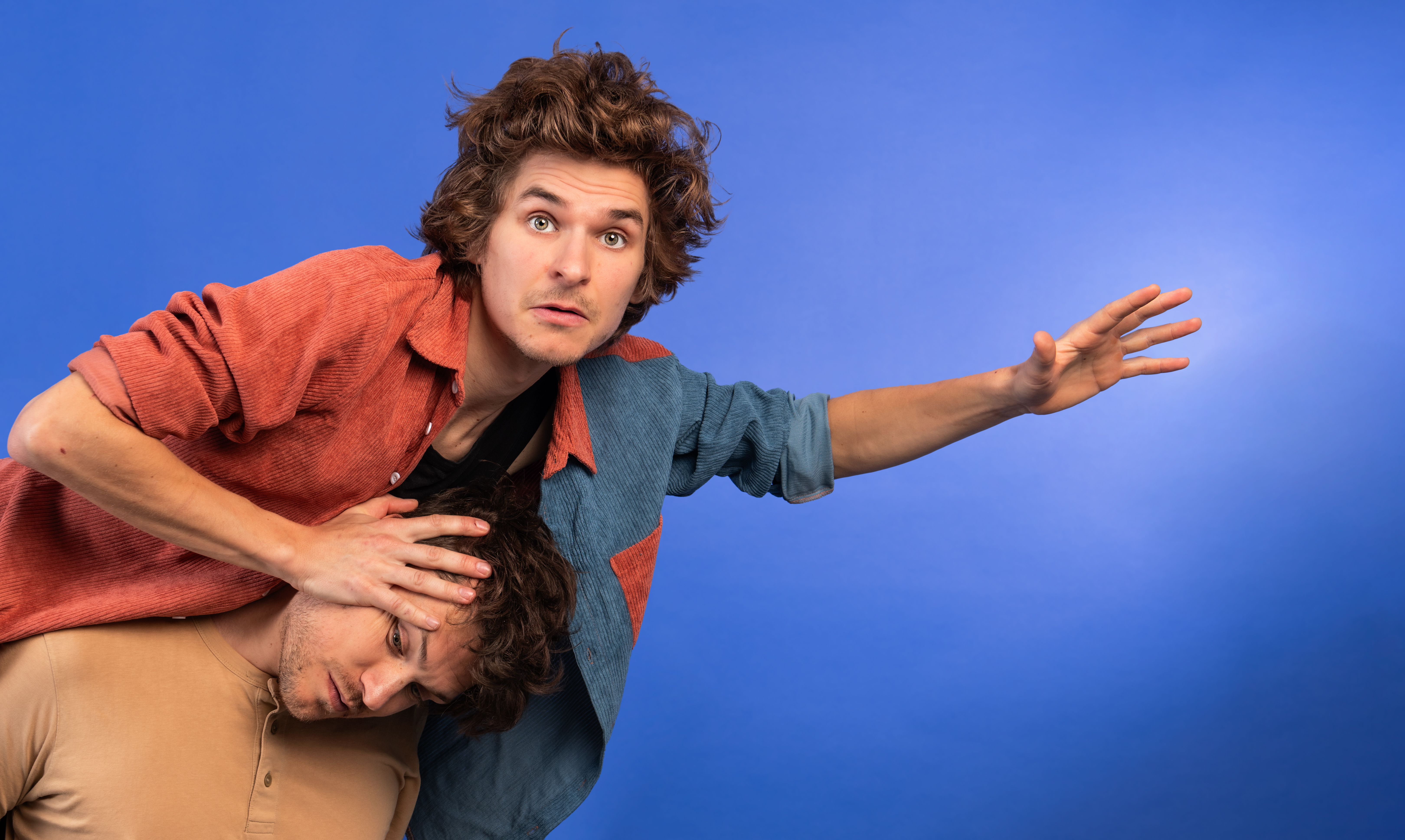 COMEDY CLUB MET LANDER SEVERINS